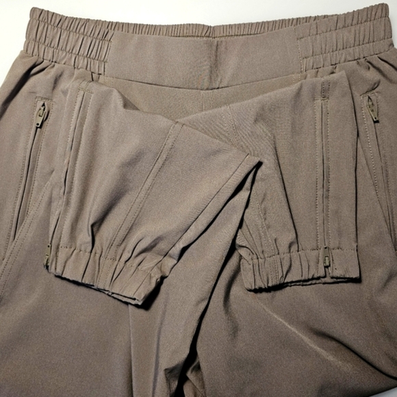 Old Navy Womens StretchTech Jogger Pants - Taupe - Picture 11 of 16